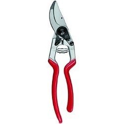 Felco Model 13 are long-handled secateurs with the high-quality cutting power we expect from Felco