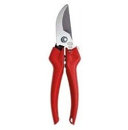 Felco 300 secateurs are ideal for trimming garden plants, picking garden flowers and light pruning. 